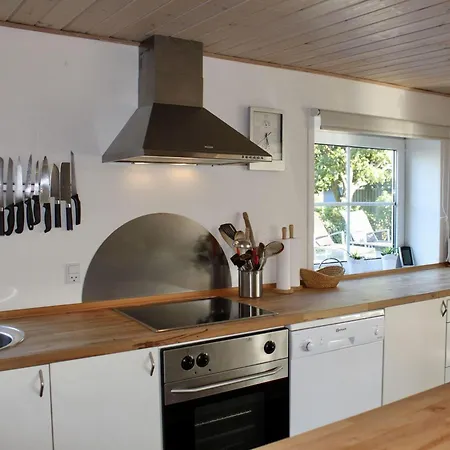 Gemuetliches-ferienhaus-mit-meerblick-und-nah-am-strand Tatil Evi