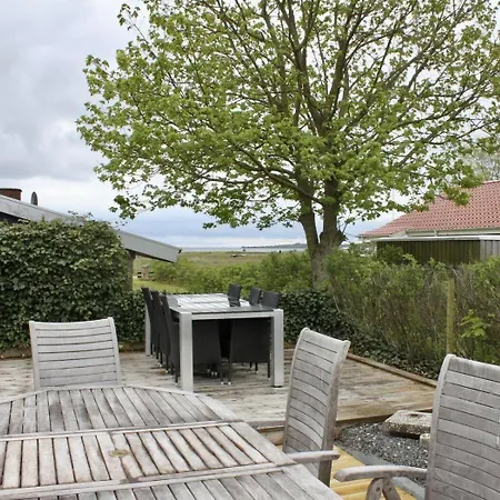 Gemuetliches-ferienhaus-mit-meerblick-und-nah-am-strand