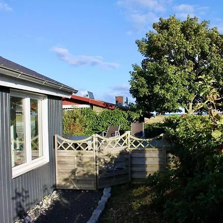 Gemuetliches-ferienhaus-mit-meerblick-und-nah-am-strand *