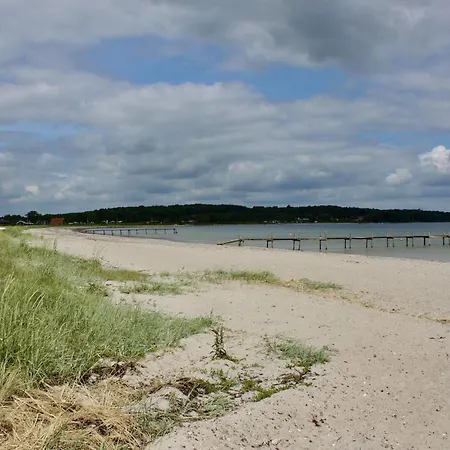 Gemuetliches-ferienhaus-mit-meerblick-und-nah-am-strand Tatil Evi